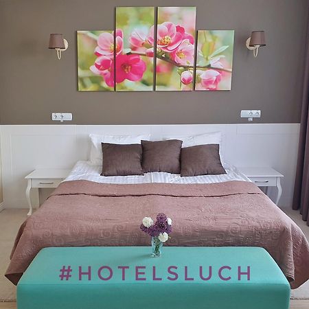 Hotel Sluch Starokostyantyniv Dış mekan fotoğraf