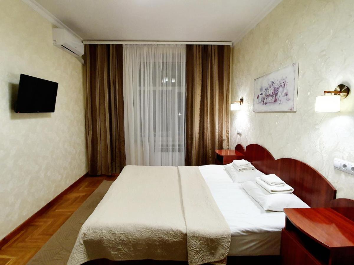 Hotel Sluch Starokostyantyniv Oda fotoğraf