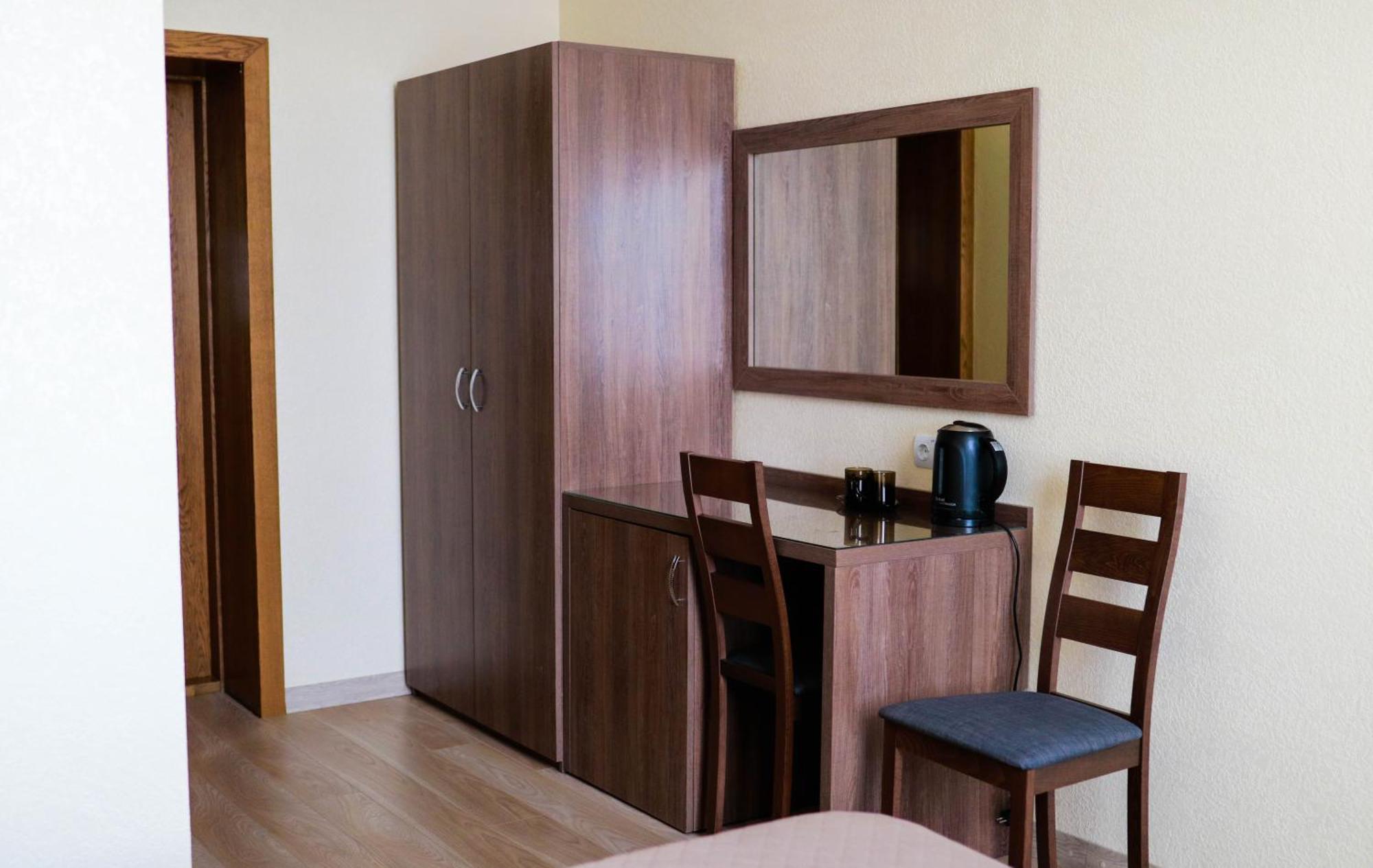 Hotel Sluch Starokostyantyniv Oda fotoğraf