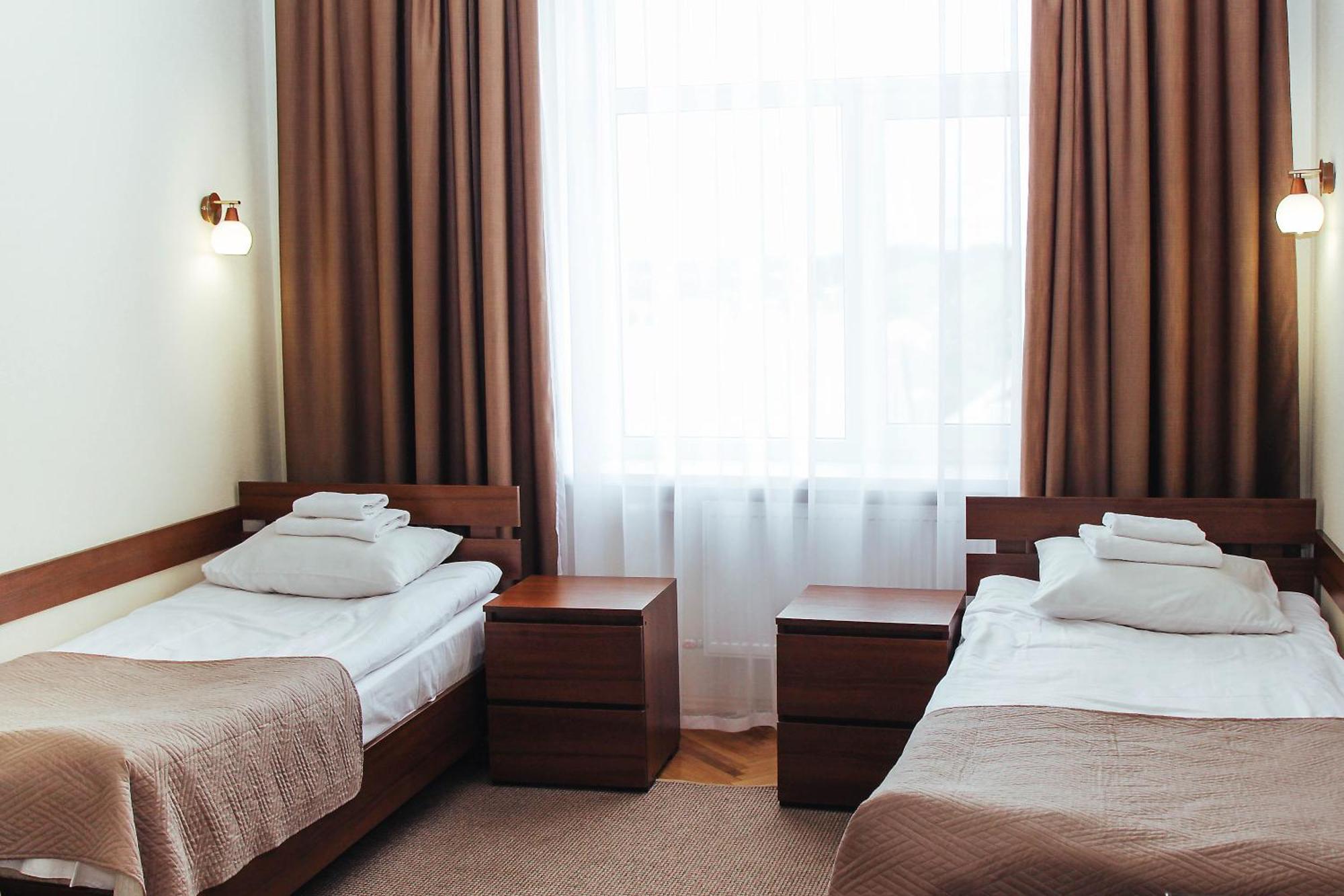 Hotel Sluch Starokostyantyniv Oda fotoğraf