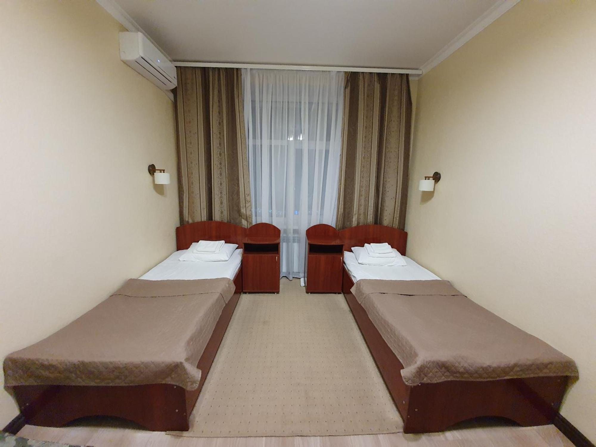 Hotel Sluch Starokostyantyniv Oda fotoğraf