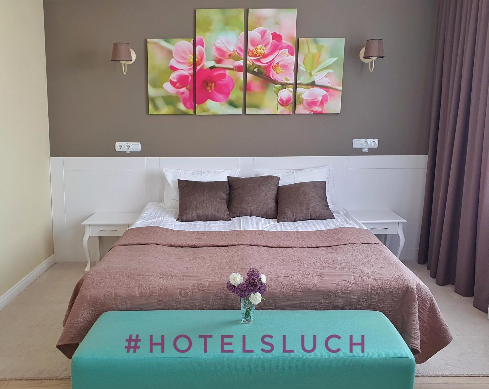 Hotel Sluch Starokostyantyniv Dış mekan fotoğraf