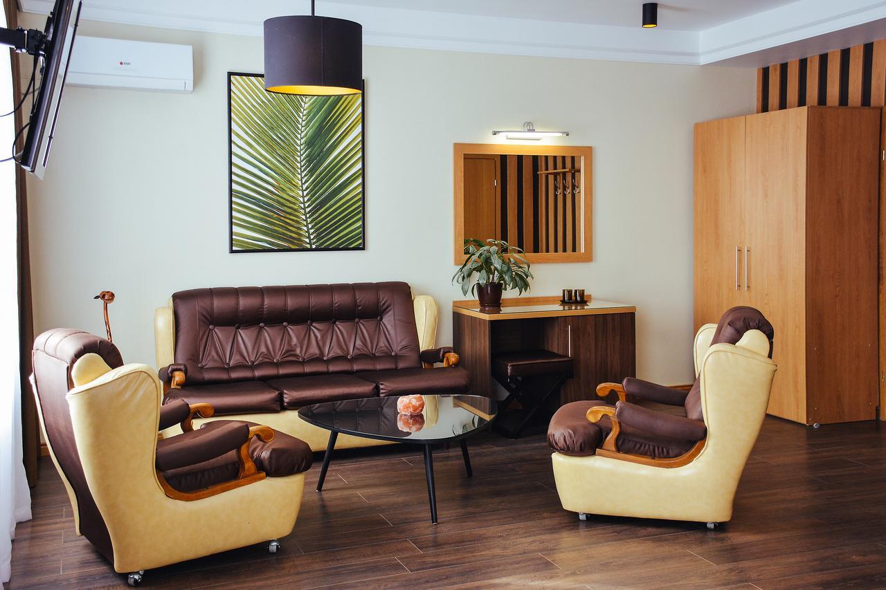 Hotel Sluch Starokostyantyniv Dış mekan fotoğraf