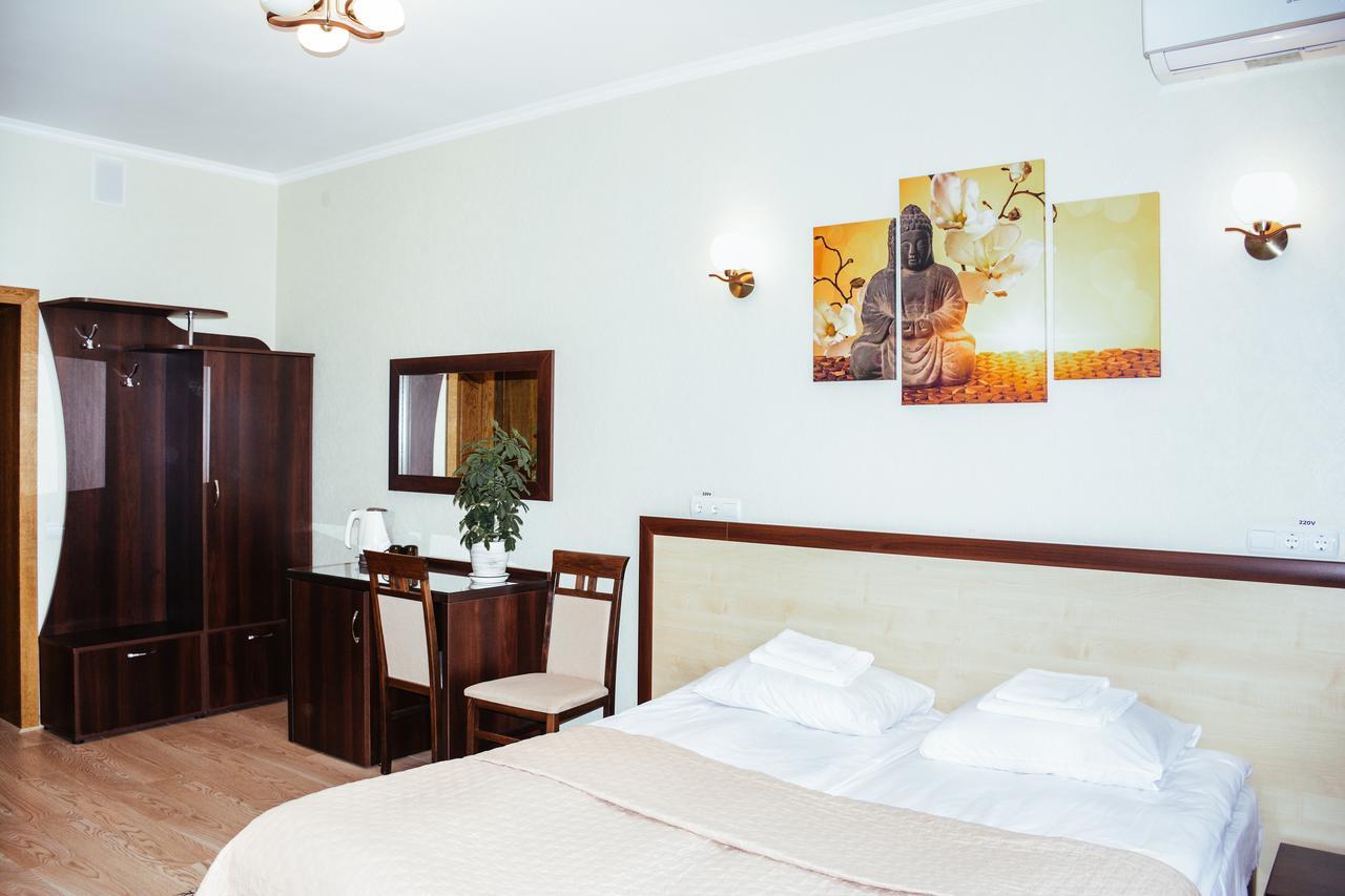 Hotel Sluch Starokostyantyniv Dış mekan fotoğraf
