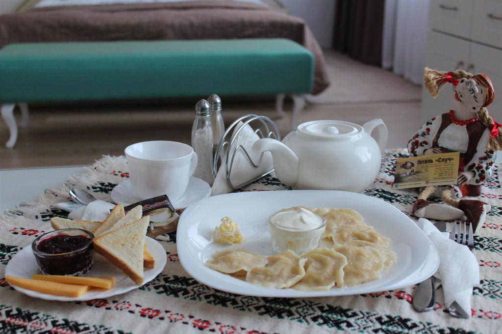 Hotel Sluch Starokostyantyniv Dış mekan fotoğraf