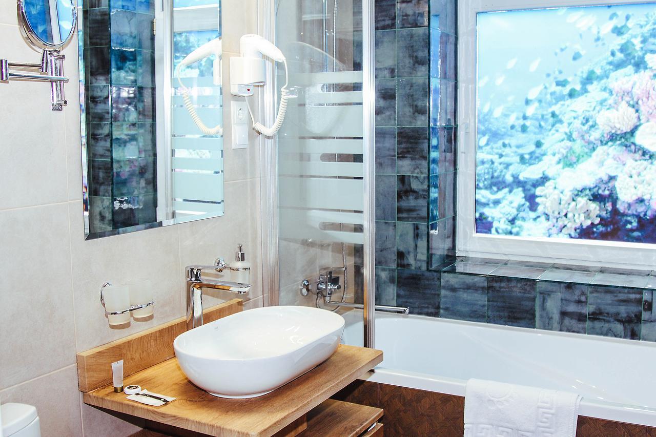 Hotel Sluch Starokostyantyniv Dış mekan fotoğraf