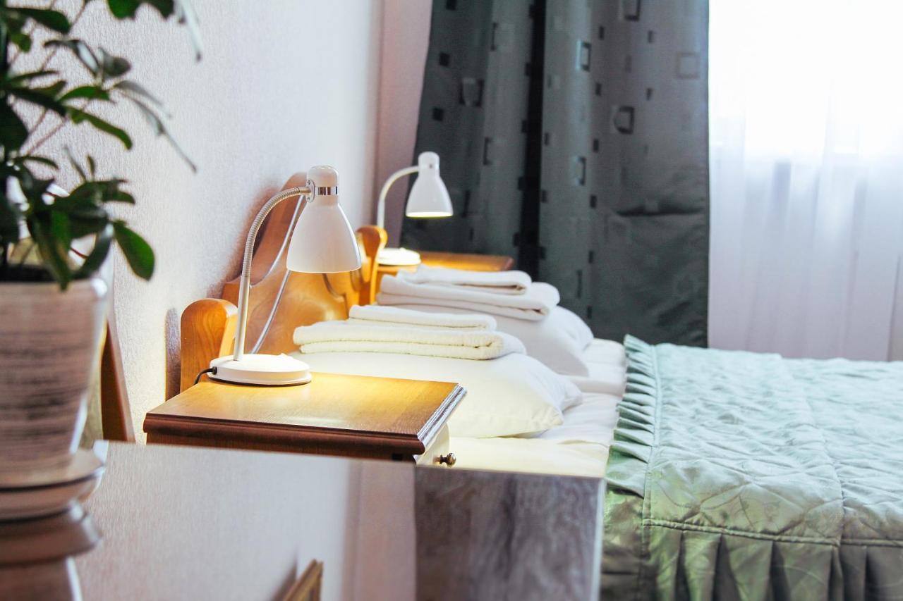Hotel Sluch Starokostyantyniv Oda fotoğraf